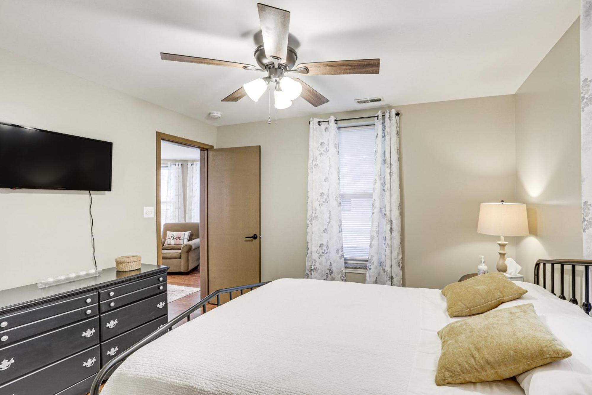 Pet-Friendly Pacific Cottage Near Purina Farms! Esterno foto